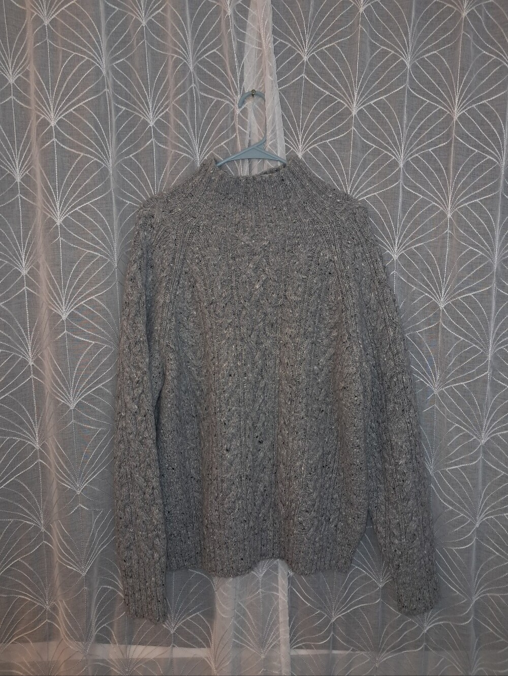 NWT Polo Ralph Lauren brand Mens size xl, wool blend, cable knit sweater